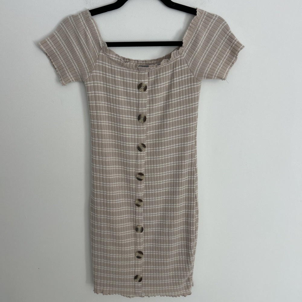 J For Justify Women's M Short Sleeve Button Down Beige White Stretch Dress‎